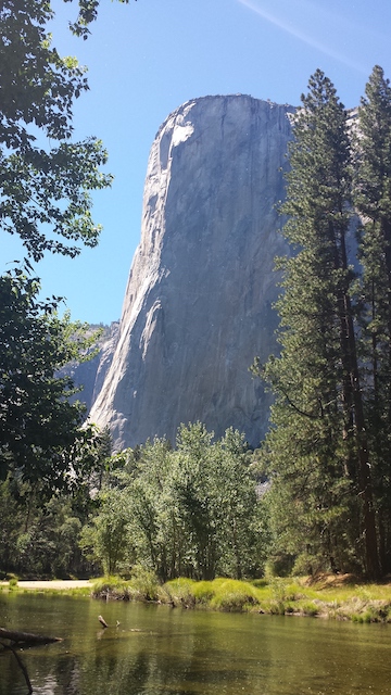 El Capitain seen from the banks of the Merced River in Yosemite Valley